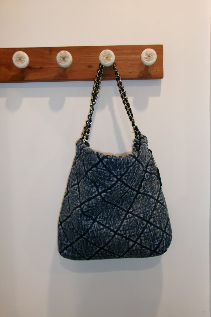 pop quilted denim tote