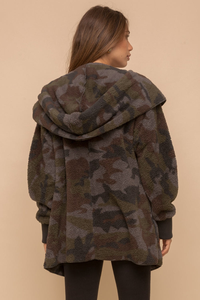 oh so soft hooded sherpa jacket - camo