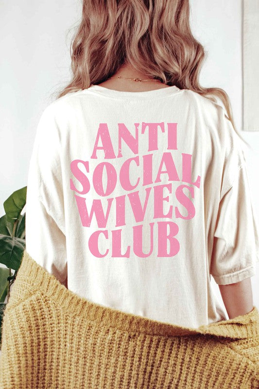 anti-social wives club tee