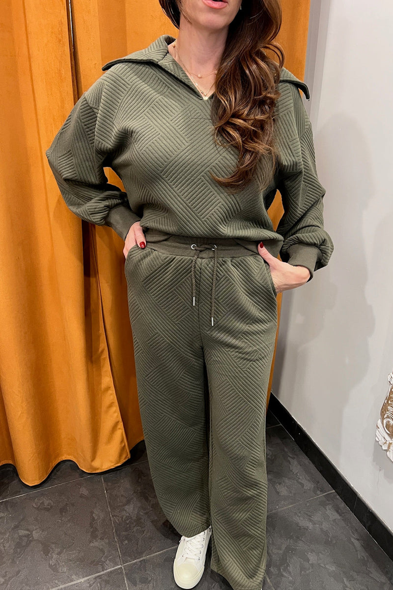 wires crossed textured knit set