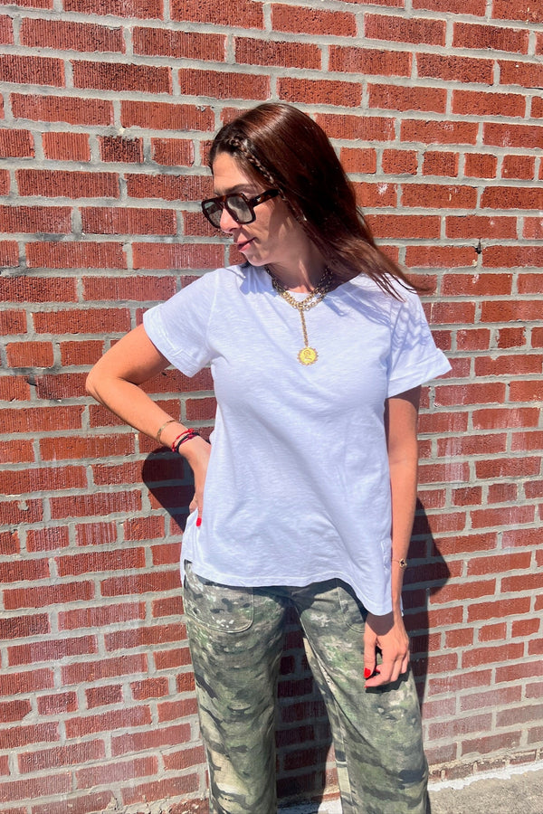 new classic white tee shirt