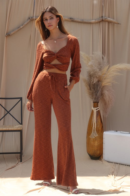 fall feels twist top